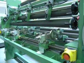 Slitting device Slitting device