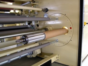 Direct extraction of the winding shafts trough the turret disk of the winder