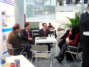 ICE China 2008:  visitors at Somatec