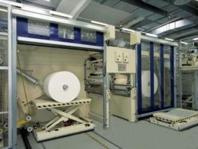 Single station unwinder for nonwoven